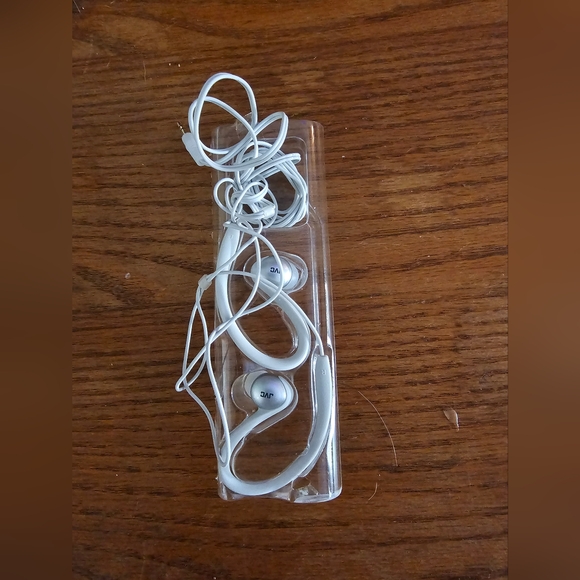 JVC Splash Proof Active Earbuds Ear Hook 3.5mm Wired Unused Open Box Active - Picture 1 of 3